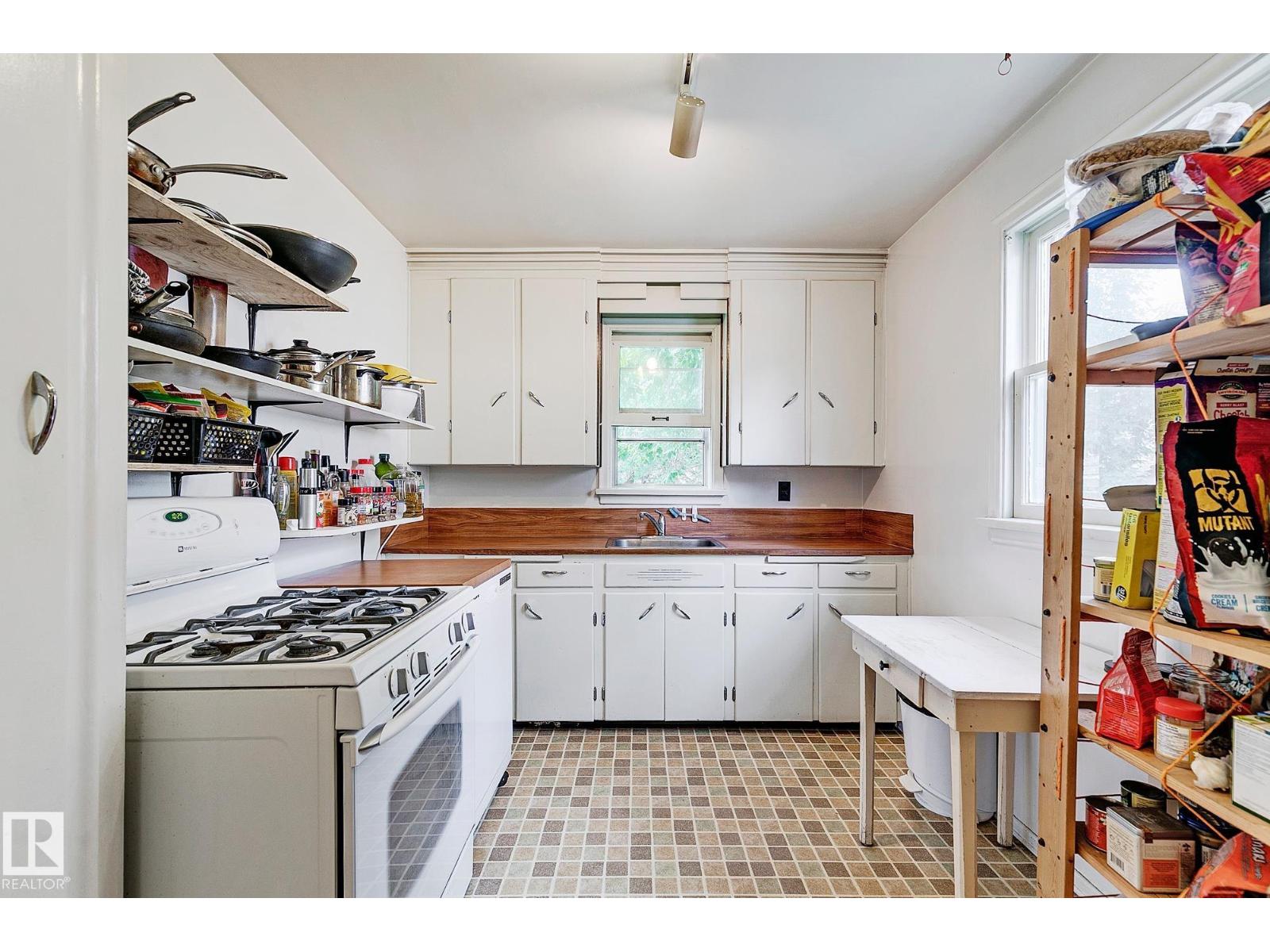 11559 80 Av Nw, Edmonton, Alberta  T6G 0R7 - Photo 11 - E4469137