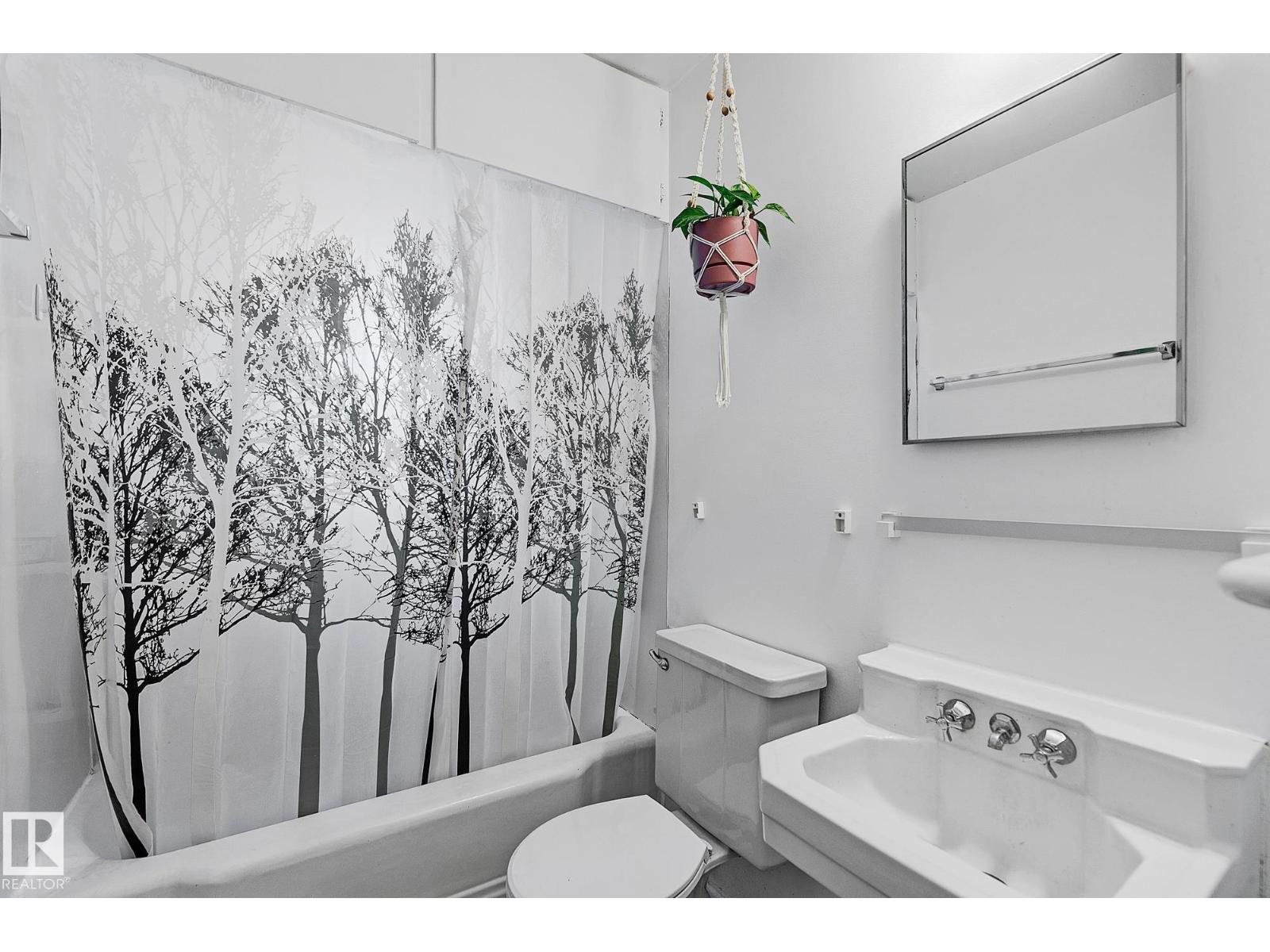 11559 80 Av Nw, Edmonton, Alberta  T6G 0R7 - Photo 14 - E4469137