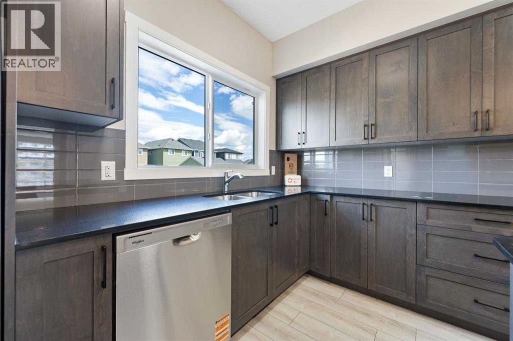 340 Cobblestone Gate Sw, Airdrie, Alberta  T4B 5J9 - Photo 4 - A2278363