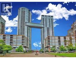 2011 - 15 ICEBOAT TERRACE, Toronto, Ontario