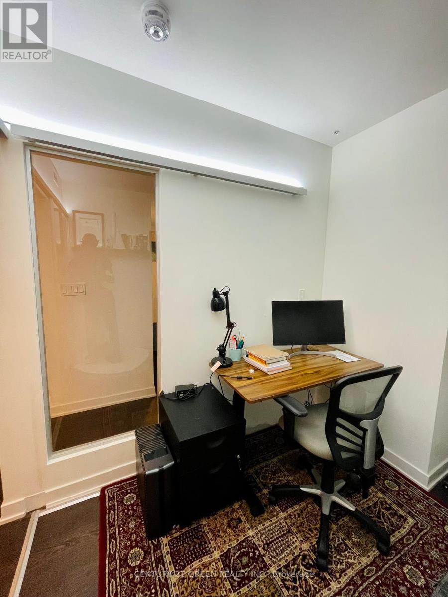 715 - 27 Bathurst Street, Toronto, Ontario  M5V 2P1 - Photo 6 - C12693322