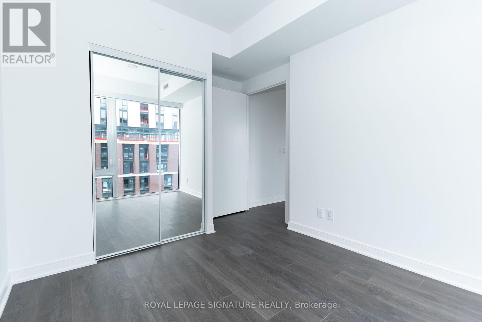 S707 - 180 Mill Street, Toronto, Ontario  M5A 0V7 - Photo 9 - C12693360