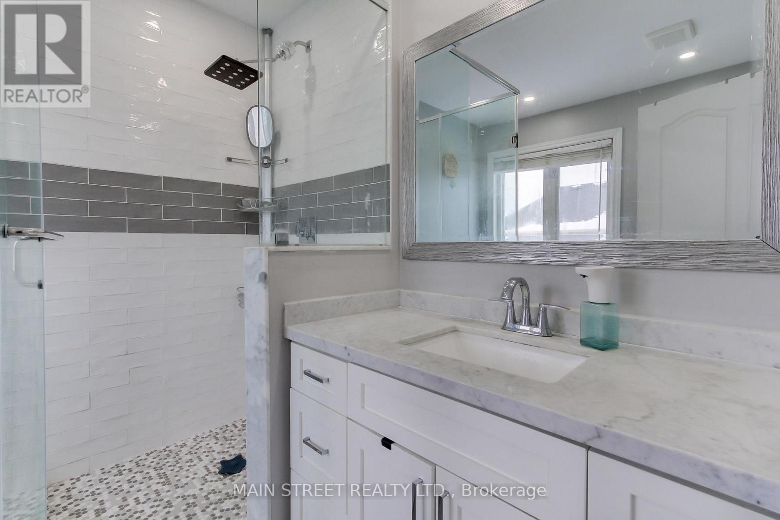 164 Glasgow Crescent, Georgina, Ontario  L4P 4A9 - Photo 28 - N12693332