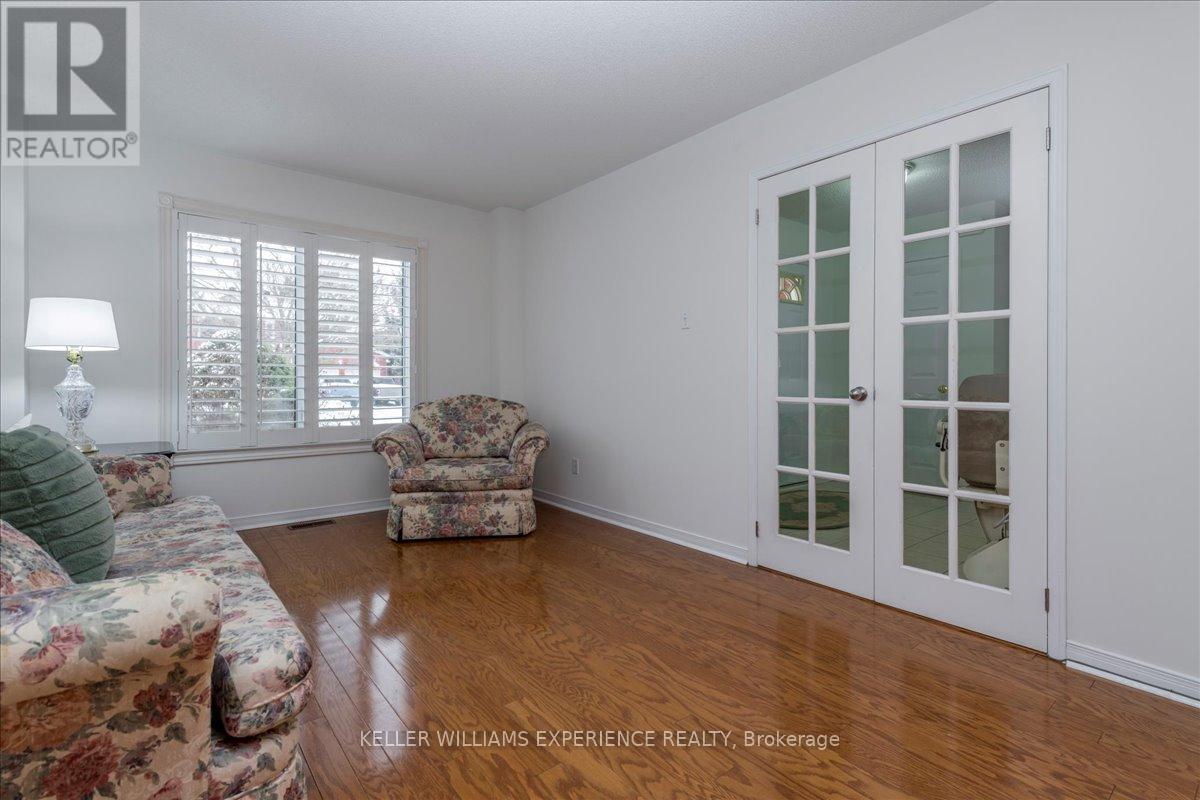 132 James Street, Barrie (Ardagh), Ontario  L4N 6X9 - Photo 6 - S12693342