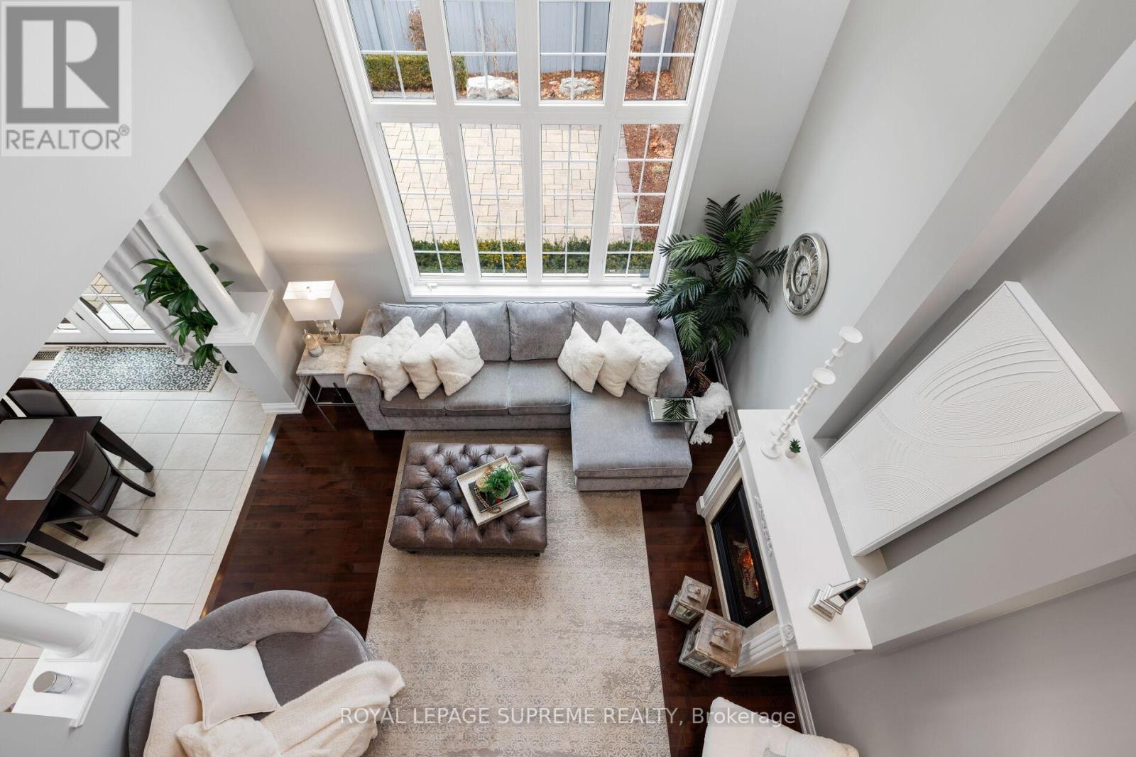 364 Creek Path Avenue, Oakville, Ontario  L6L 6X3 - Photo 5 - W12693318