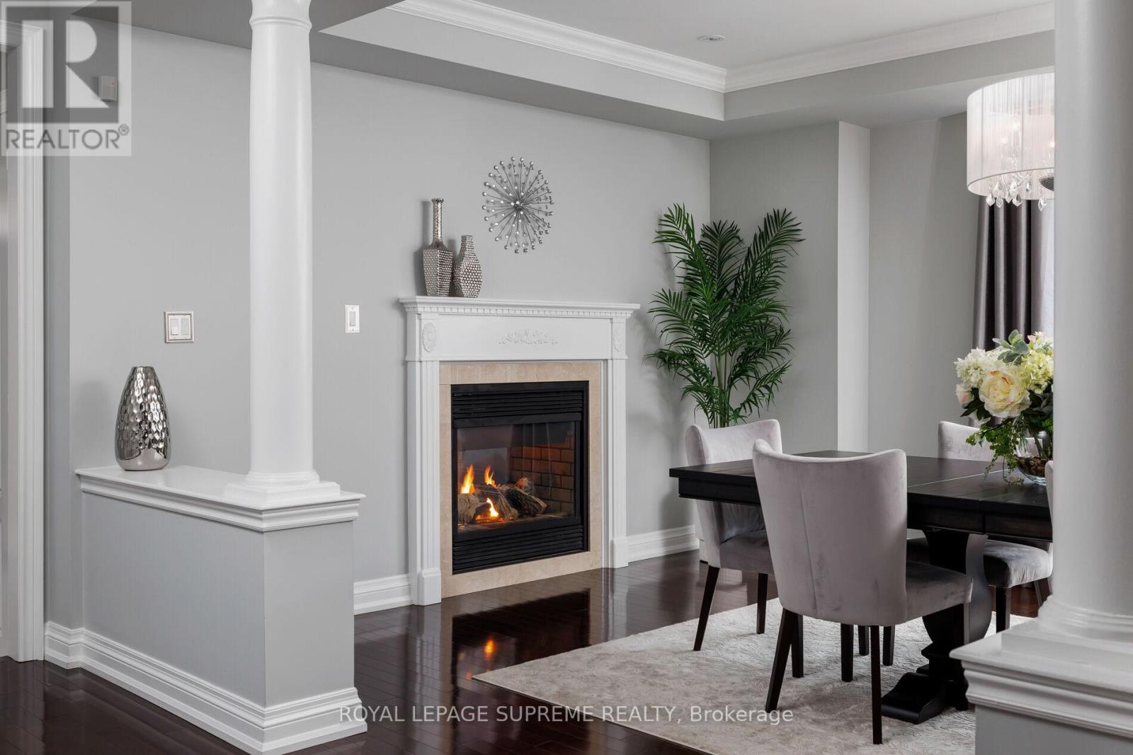 364 Creek Path Avenue, Oakville, Ontario  L6L 6X3 - Photo 9 - W12693318