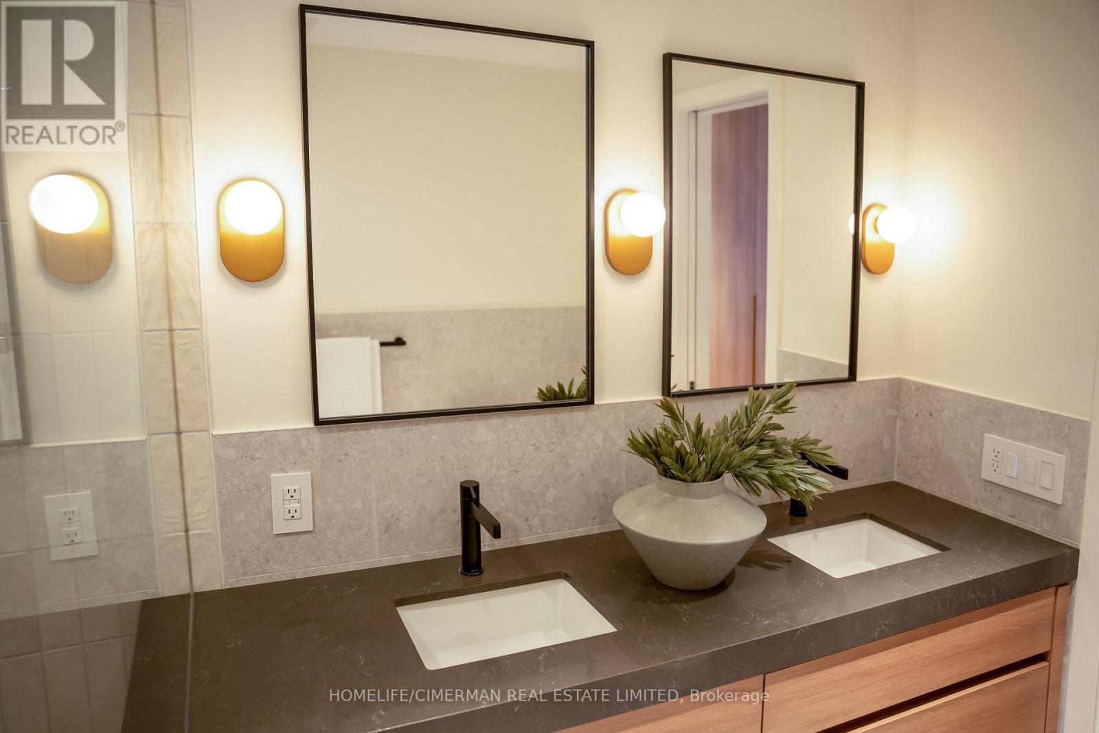 577 Concord Avenue, Toronto, Ontario  M6H 2R2 - Photo 18 - W12693346