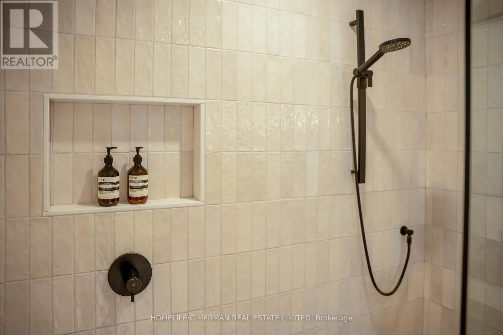 577 Concord Avenue, Toronto, Ontario  M6H 2R2 - Photo 19 - W12693346