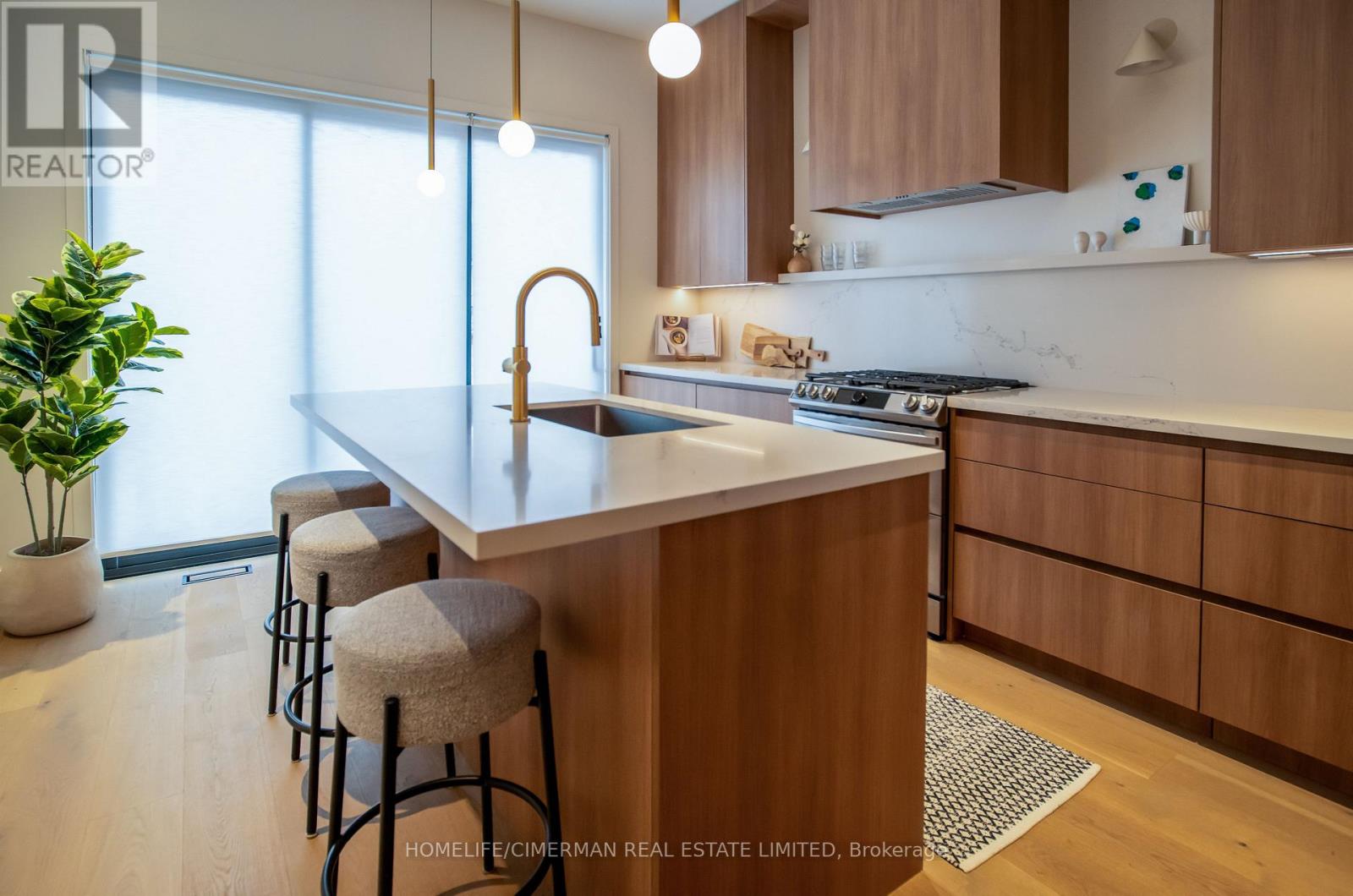 577 Concord Avenue, Toronto, Ontario  M6H 2R2 - Photo 8 - W12693346