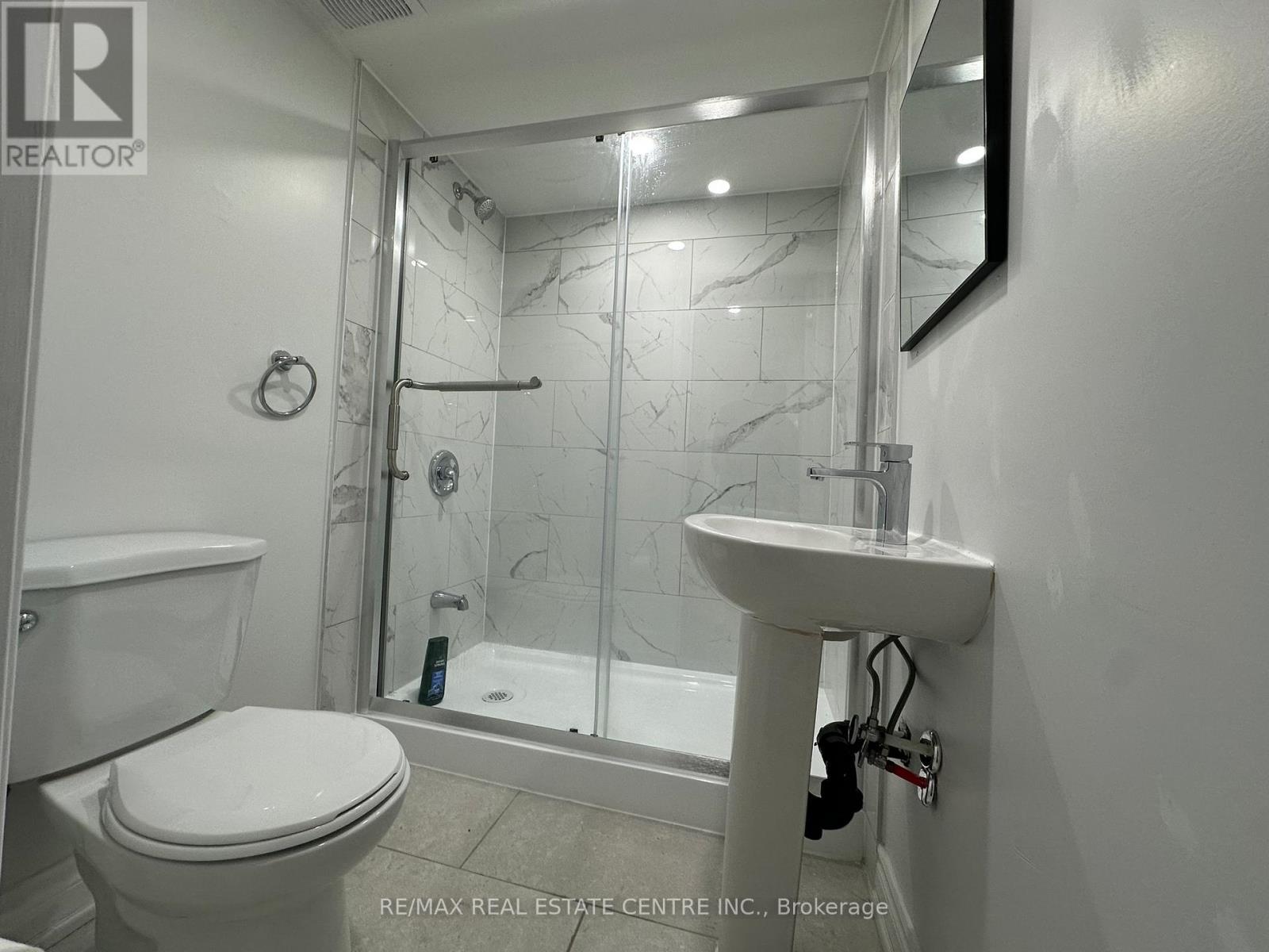 Bsmt - 67 York Road, Toronto, Ontario  M9R 3E7 - Photo 14 - W12693366