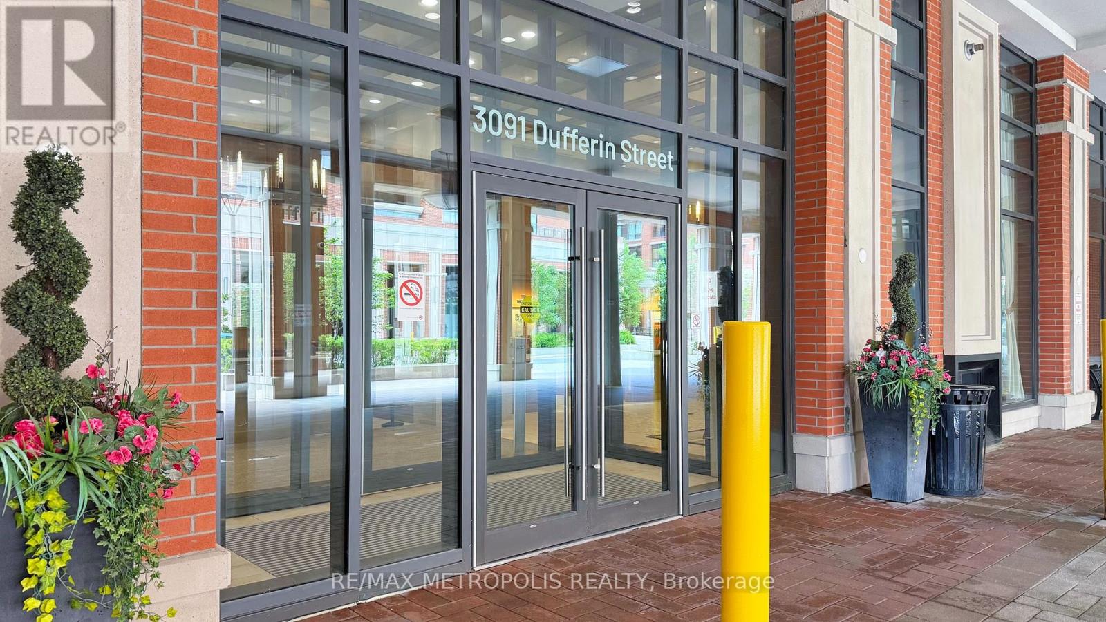 833 - 3091 Dufferin Avenue, Toronto, Ontario  M6A 0C4 - Photo 4 - W12693376