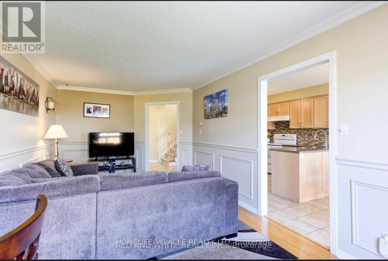 12 Haskell Road, Cambridge, Ontario  N1P 1E3 - Photo 2 - X12693374