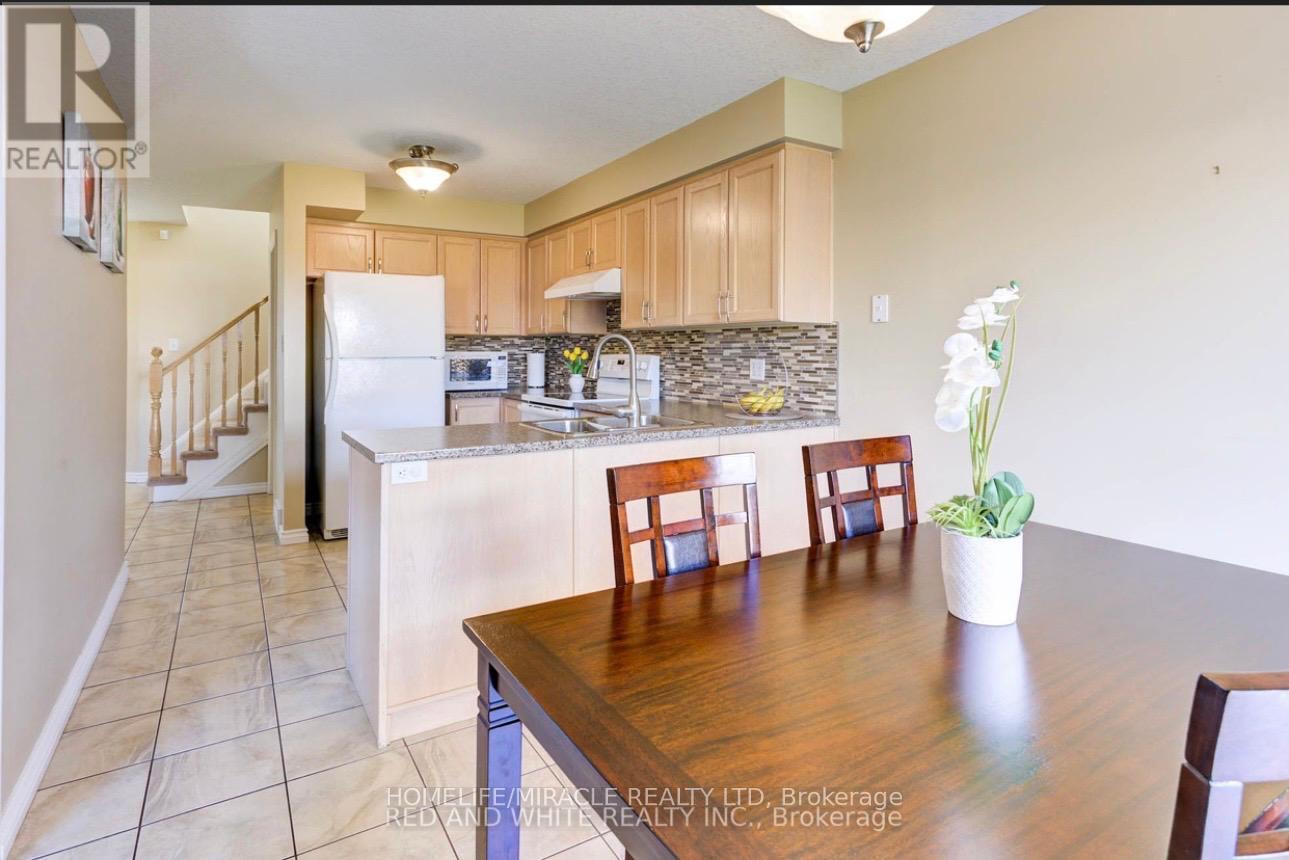 12 Haskell Road, Cambridge, Ontario  N1P 1E3 - Photo 5 - X12693374