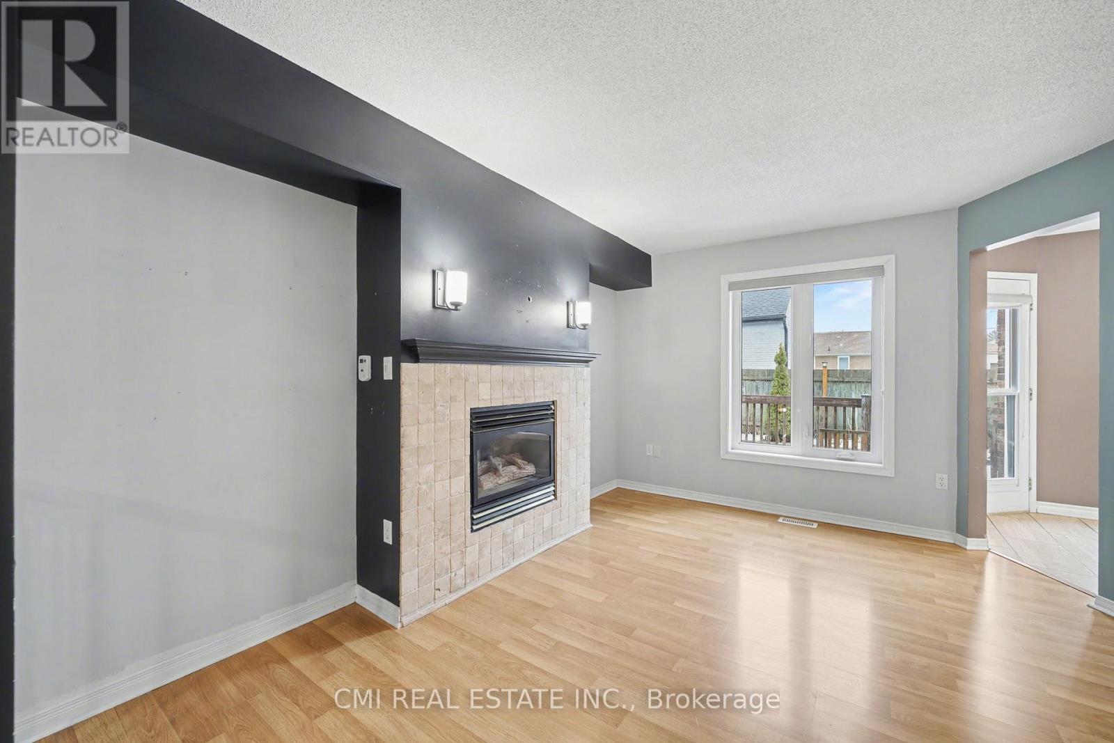 3 - 5070 Drummond Road, Niagara Falls, Ontario  L2E 6E4 - Photo 7 - X12693384