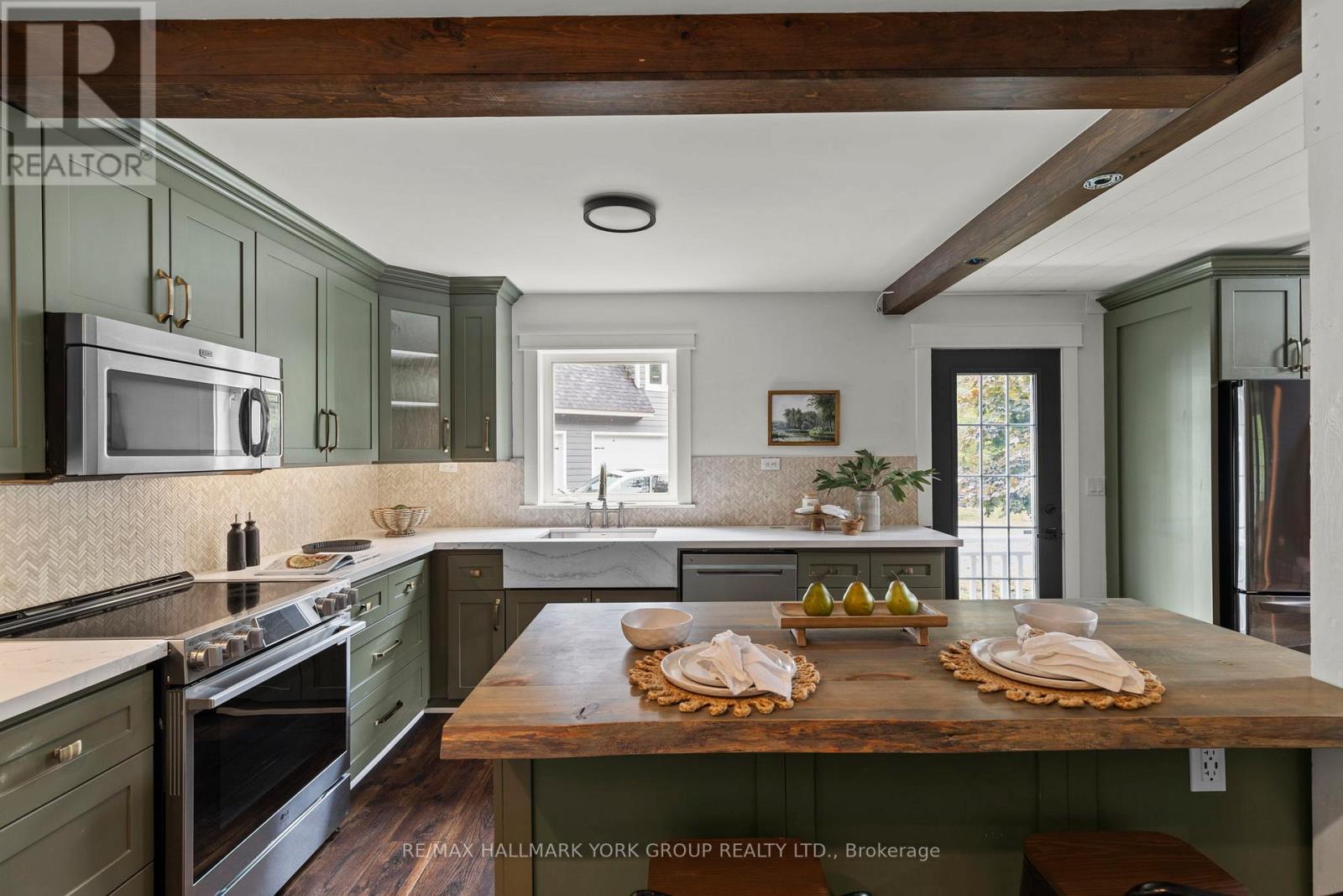 1628 Muskoka Road N, Gravenhurst, Ontario  P1P 1R5 - Photo 8 - X12693386