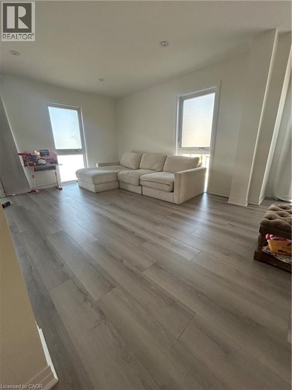 3 Urbane Boulevard, Kitchener, Ontario  N2E 0J4 - Photo 5 - 40796228