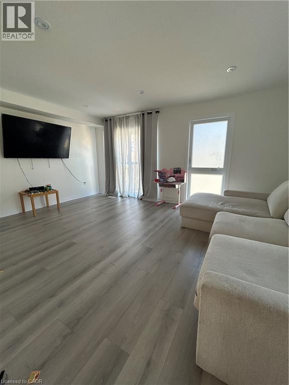 3 Urbane Boulevard, Kitchener, Ontario  N2E 0J4 - Photo 6 - 40796228