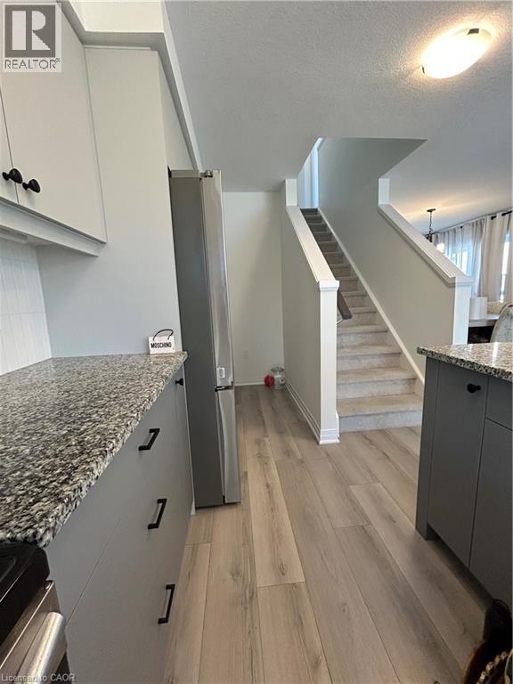 3 Urbane Boulevard, Kitchener, Ontario  N2E 0J4 - Photo 10 - 40796228