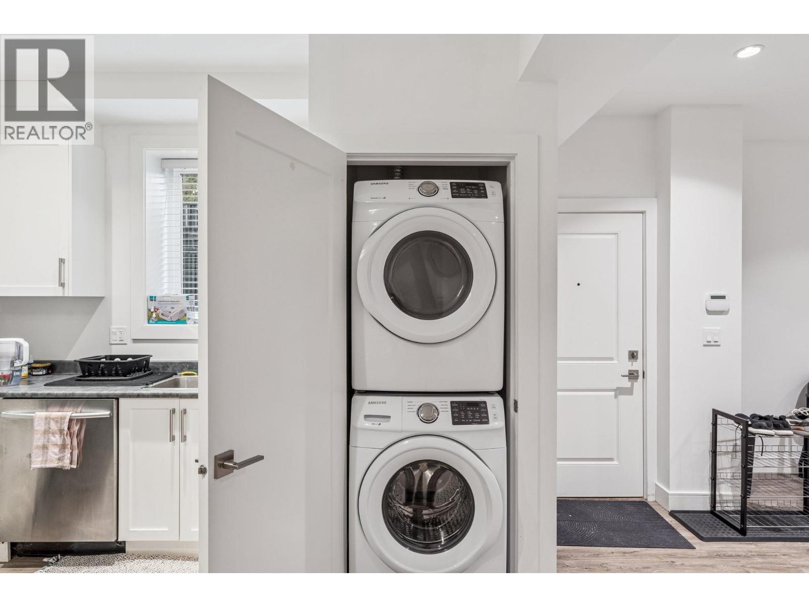 23376 124 Avenue, Maple Ridge, British Columbia V2X 4K4 - Photo 37 - R3079163