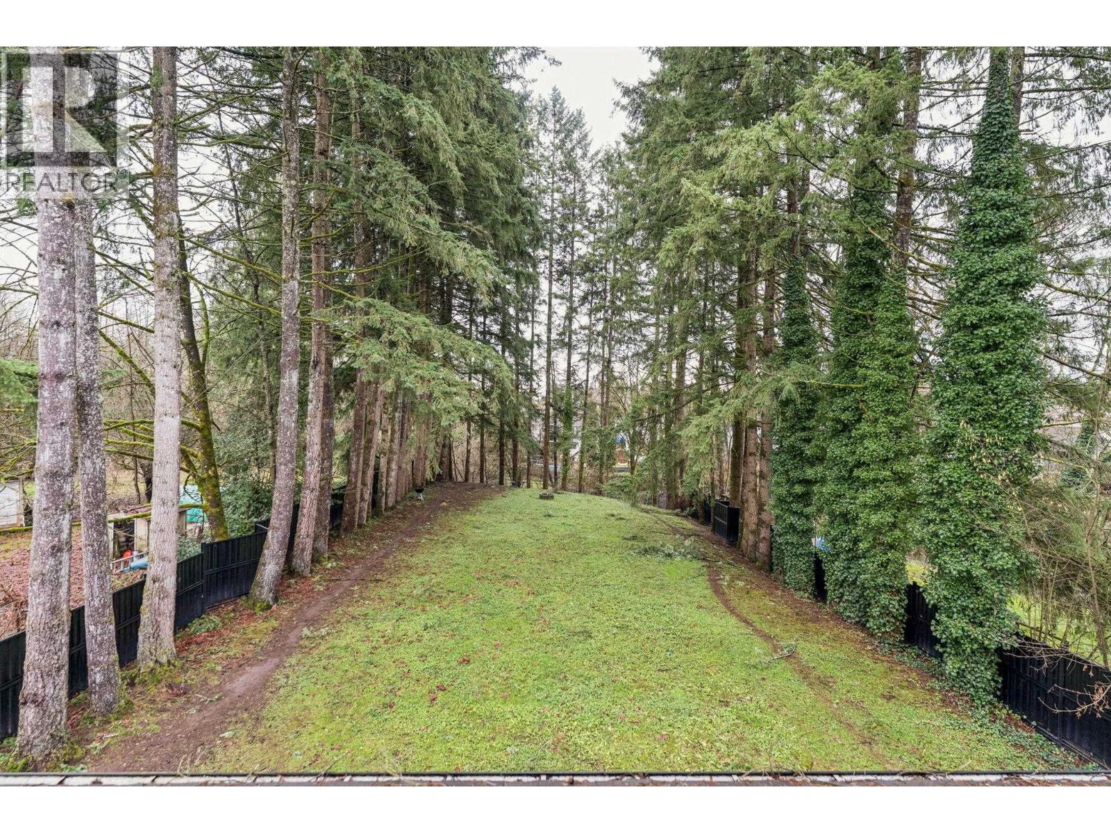 23376 124 Avenue, Maple Ridge, British Columbia V2X 4K4 - Photo 3 - R3079163