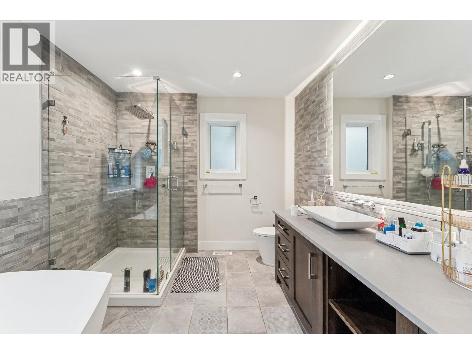 23376 124 Avenue, Maple Ridge, British Columbia V2X 4K4 - Photo 15 - R3079163