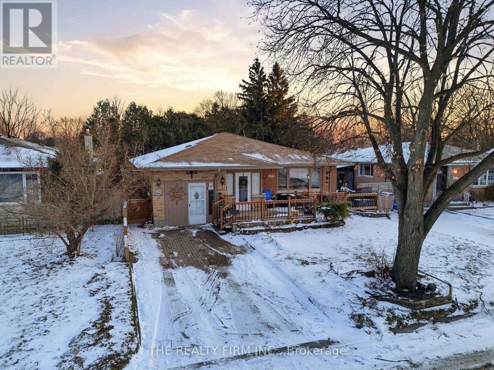 70 Talavera Crescent, London East, Ontario  N5V 1K8 - Photo 4 - X12693458