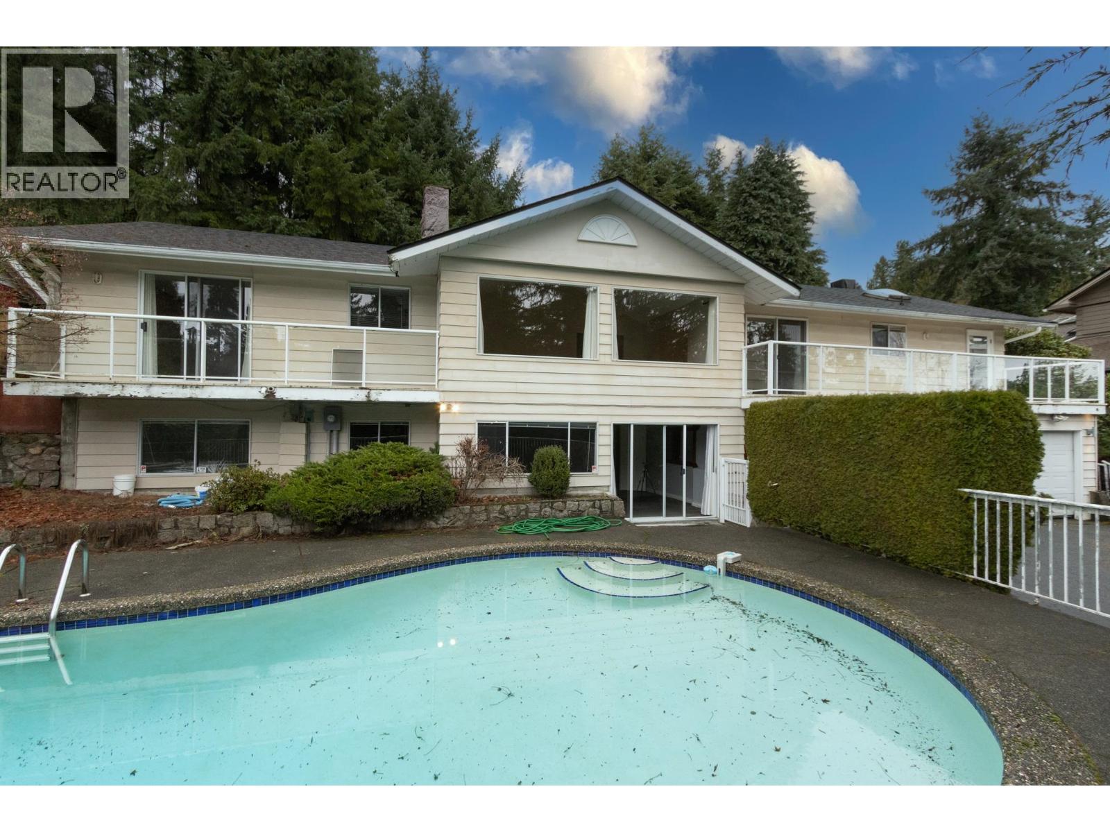 1381 Cambridge Road, West Vancouver, British Columbia  V7S 2M7 - Photo 2 - R3078655