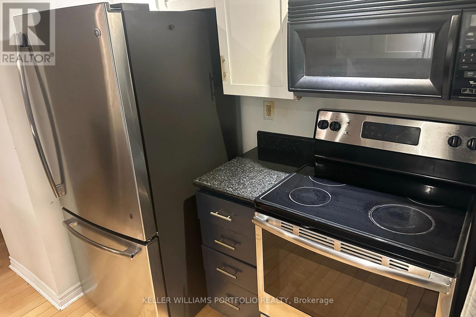 841 - 250 Wellington Street W, Toronto (Waterfront Communities), Ontario  M5V 3P6 - Photo 5 - C12693414