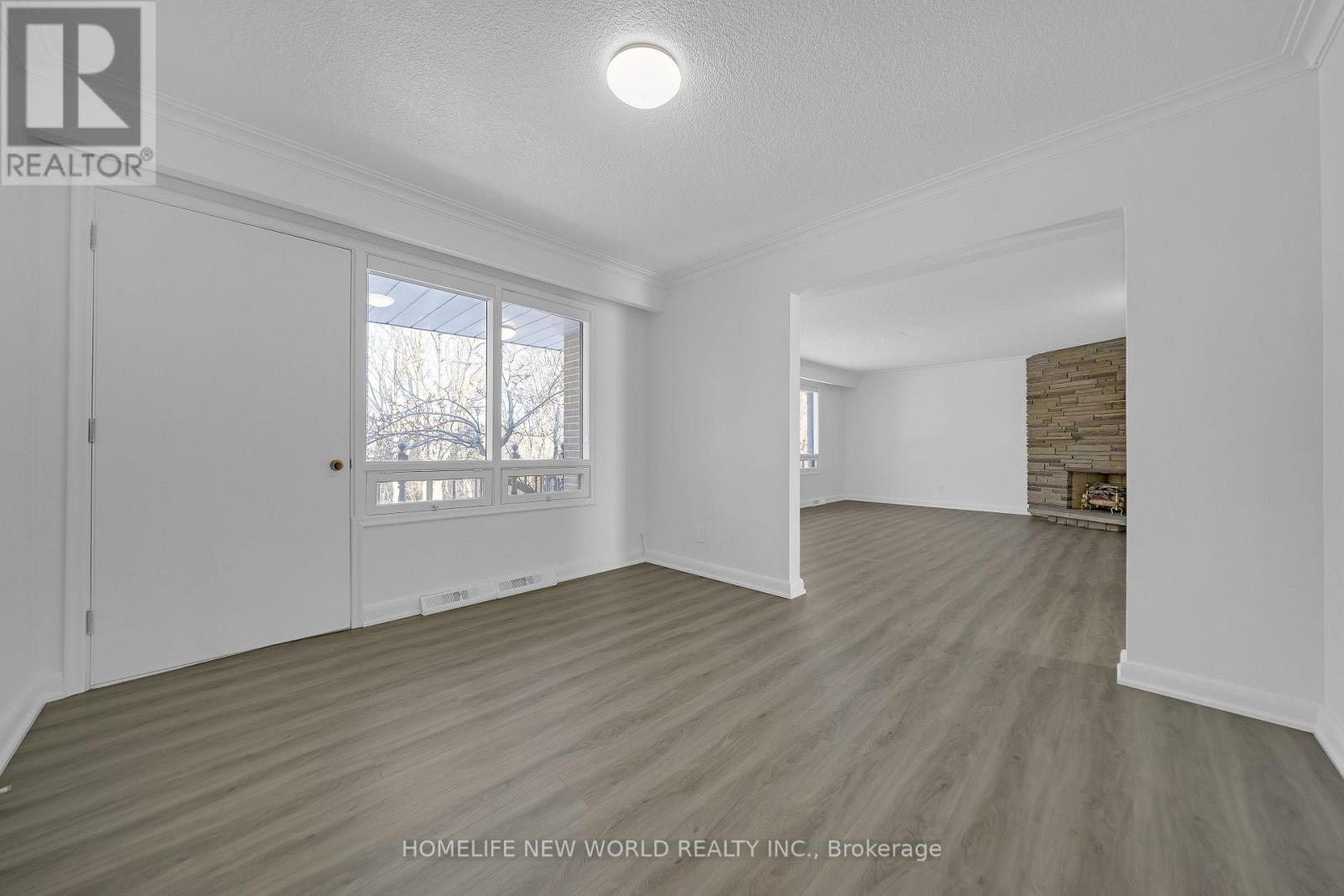 Main Floor - 129 Burbank Drive, Toronto, Ontario  M2K 1N6 - Photo 11 - C12693438