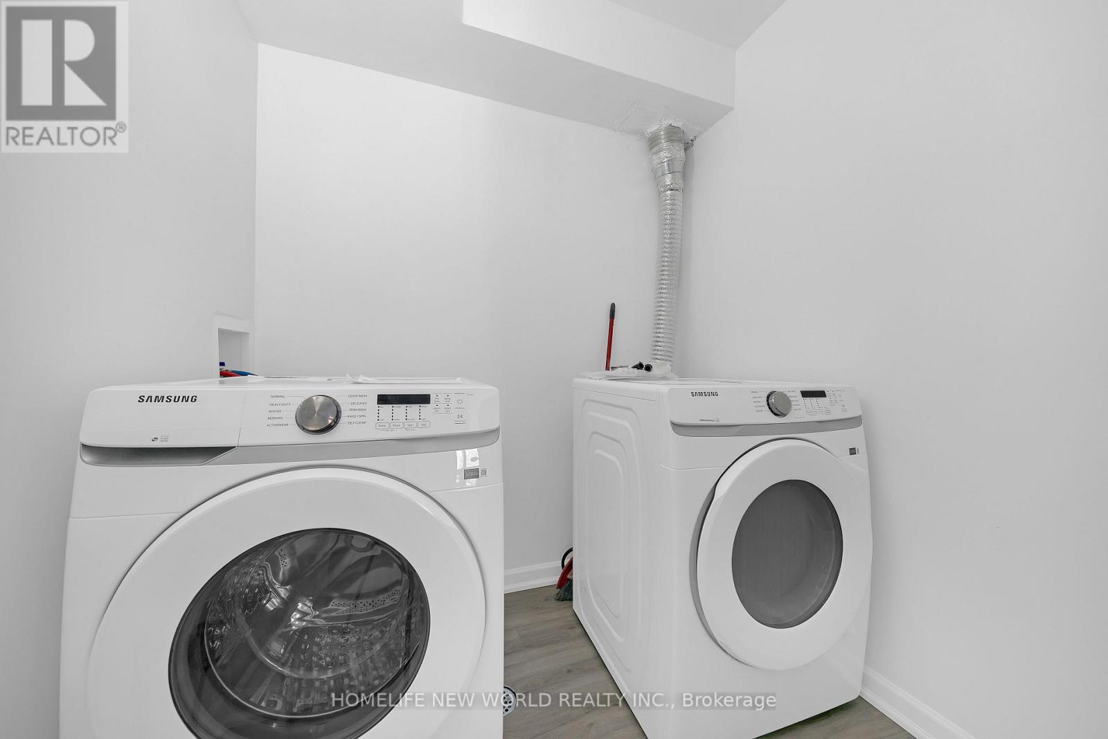 Main Floor - 129 Burbank Drive, Toronto, Ontario  M2K 1N6 - Photo 15 - C12693438