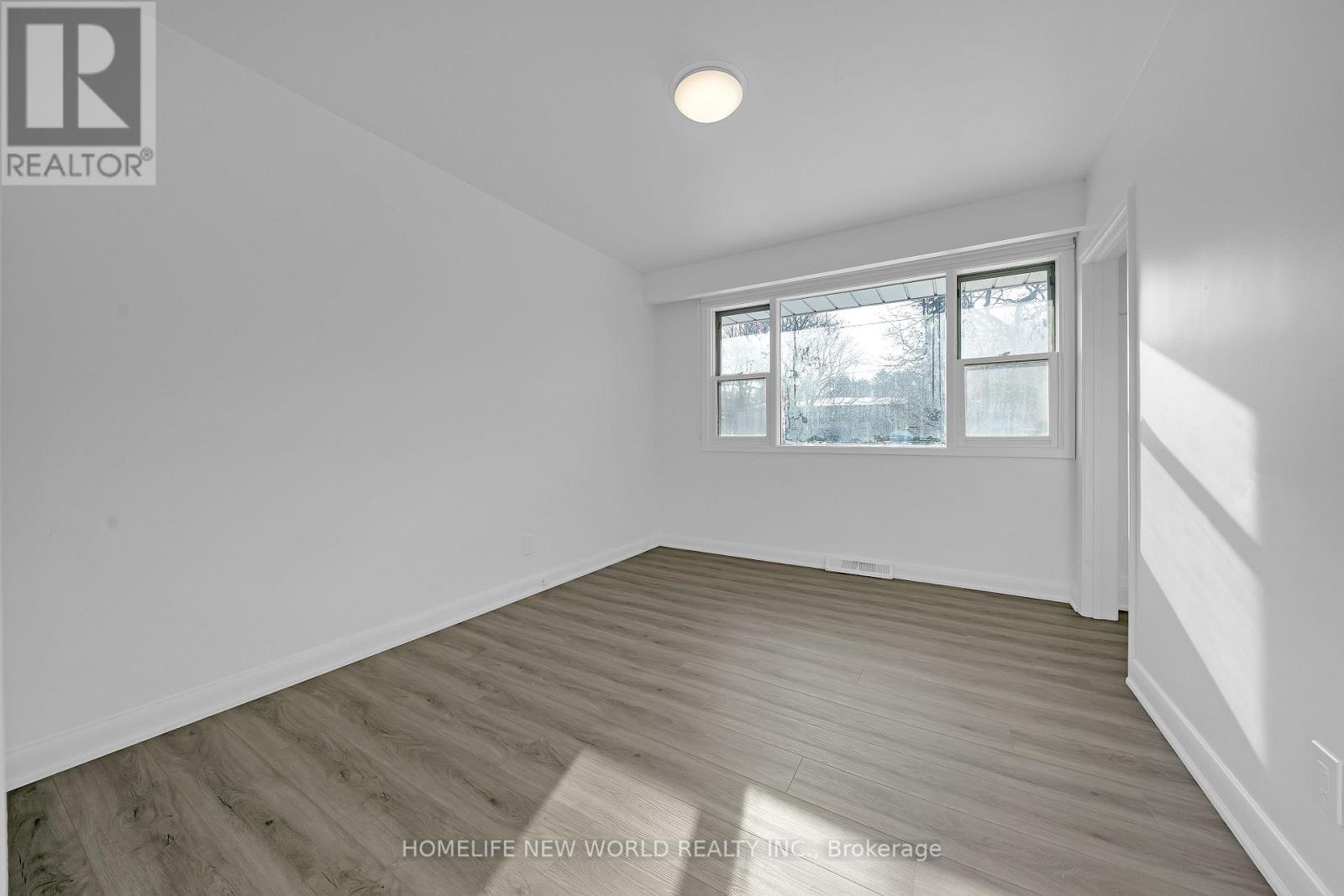 Main Floor - 129 Burbank Drive, Toronto, Ontario  M2K 1N6 - Photo 19 - C12693438