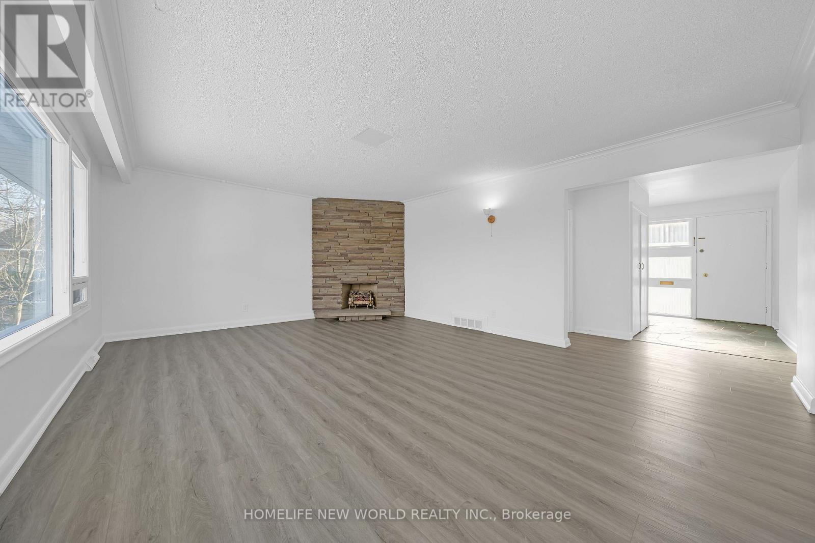 Main Floor - 129 Burbank Drive, Toronto, Ontario  M2K 1N6 - Photo 9 - C12693438