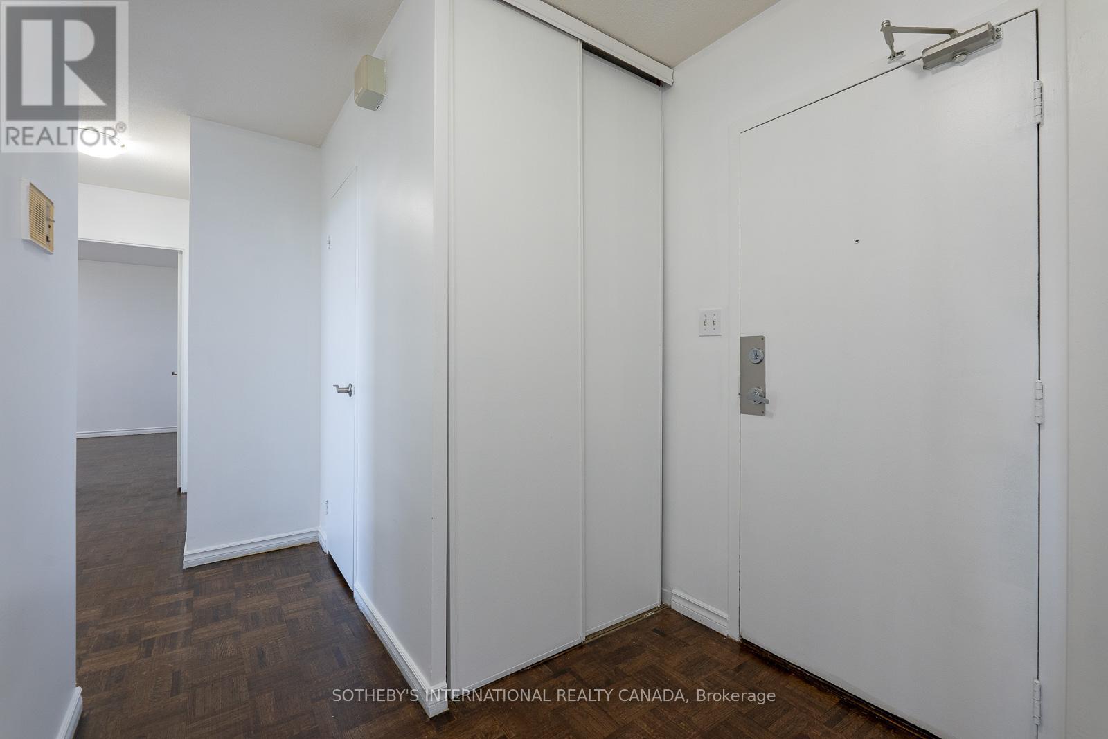 706 - 60 Pavane Link Way, Toronto, Ontario  M3C 2Y6 - Photo 2 - C12693480