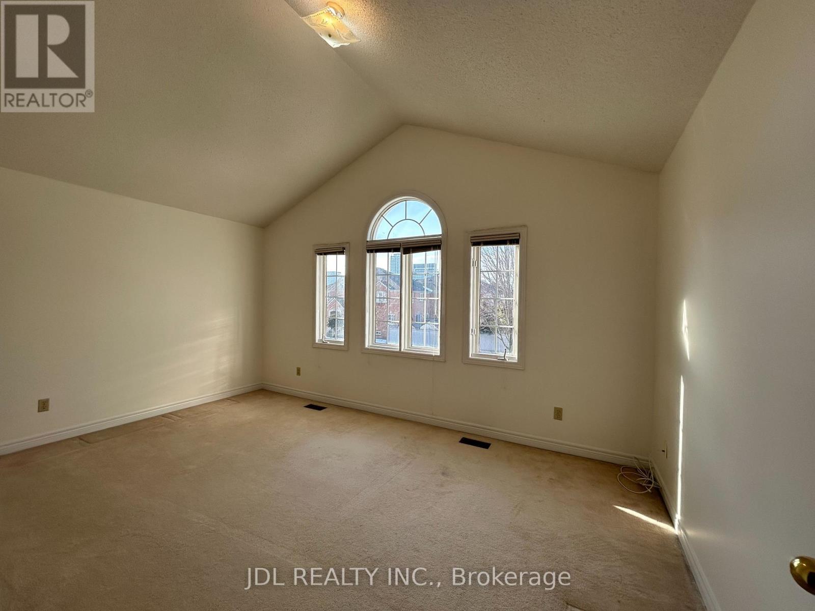 49 Melville St Street, Richmond Hill, Ontario L4B 4J1 - Photo 17 - N12693430