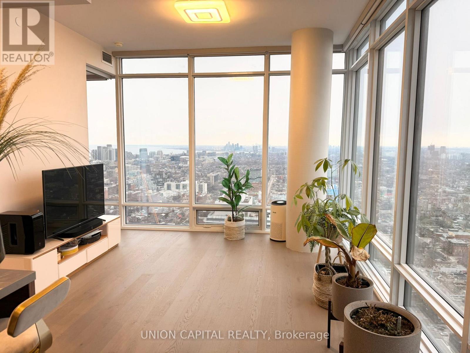 3516 - 488 University Avenue, Toronto, Ontario  M5G 0C1 - Photo 18 - C12690034