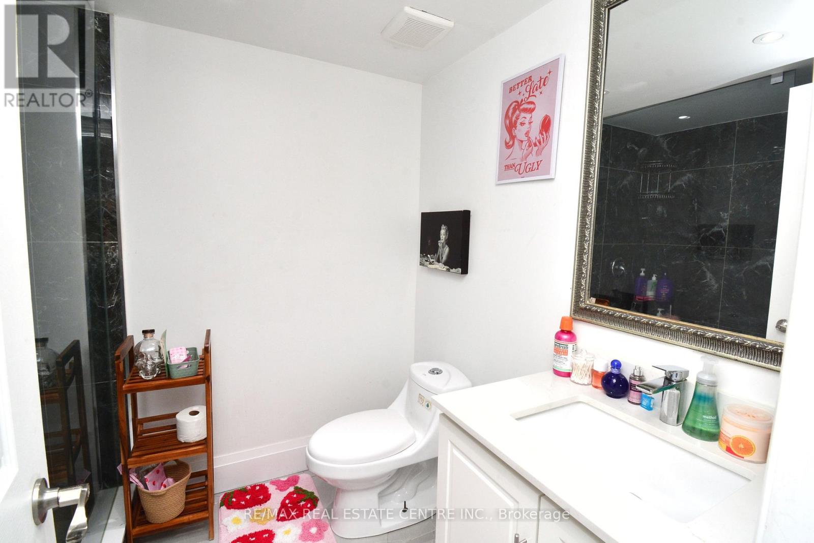 17 Crescent Hill Drive, Brampton, Ontario  L6S 2P4 - Photo 13 - W12693310