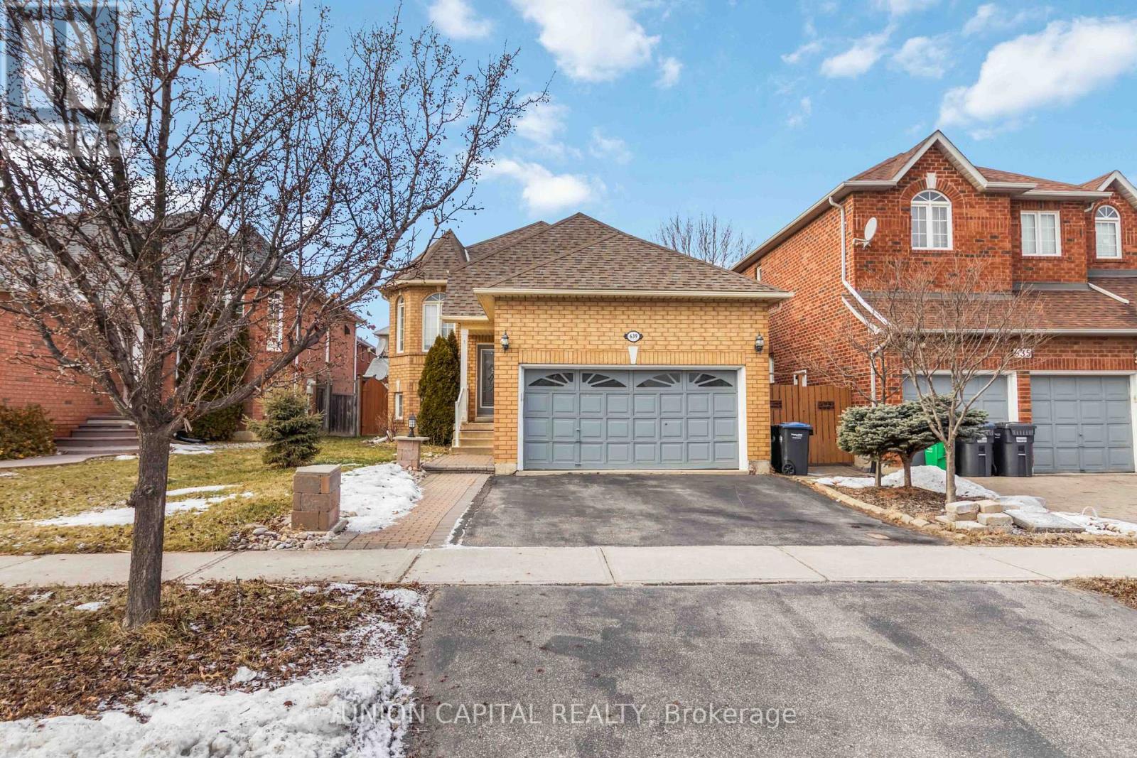 Lower - 639 Twain Avenue, Mississauga, Ontario  L5W 1M1 - Photo 2 - W12693388