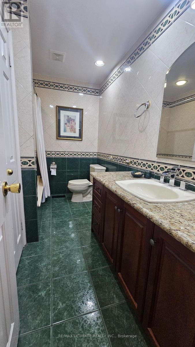 Main - 14 Bengal Court, Toronto, Ontario  M3L 1X9 - Photo 12 - W12693394