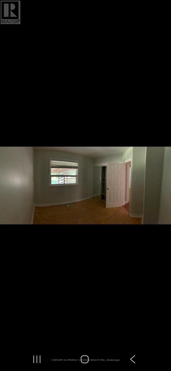 93 Clarence Street, Brampton, Ontario  L6W 1S8 - Photo 10 - W12693396