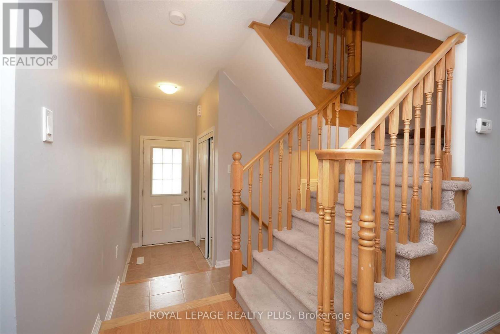 346 Cavanagh Lane, Milton, Ontario  L9T 8G2 - Photo 3 - W12693422