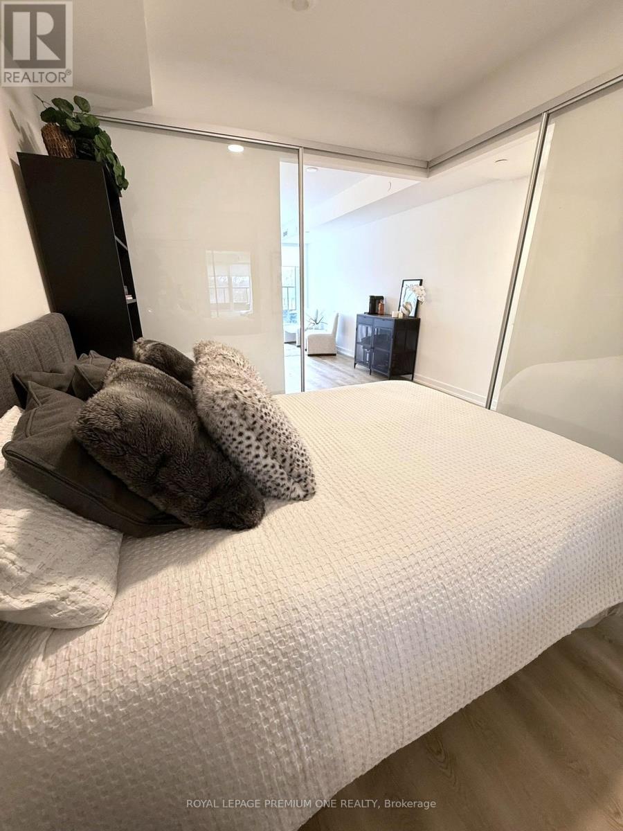 319 - 6 CHARTWELL ROAD, Toronto, Ontario