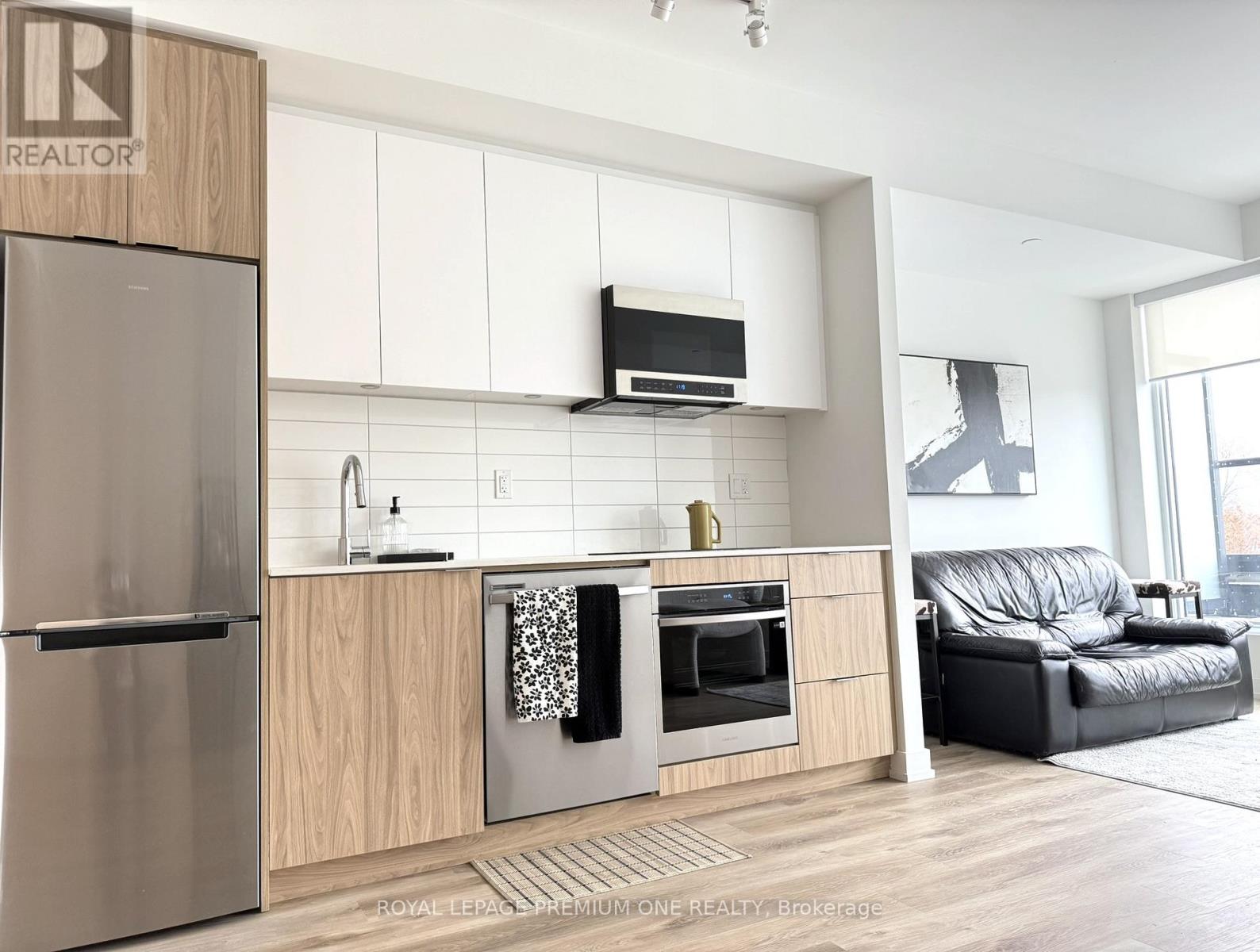 319 - 6 Chartwell Road, Toronto, Ontario  M8Z 0H2 - Photo 8 - W12693464