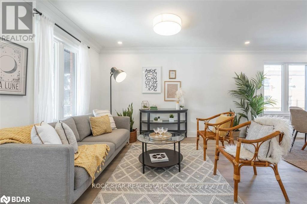 UPPER - 1 EDWARD STREET, Hamilton, Ontario