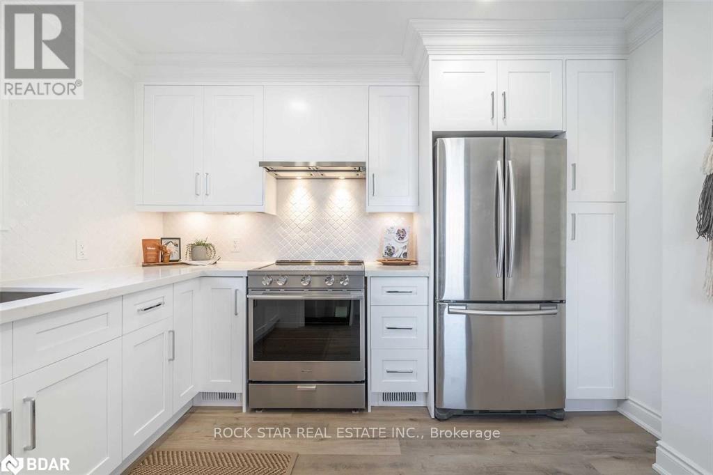 Upper - 1 Edward Street, Hamilton, Ontario  L8L 2V2 - Photo 10 - X12693398