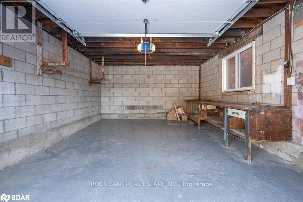 Upper - 1 Edward Street, Hamilton, Ontario  L8L 2V2 - Photo 25 - X12693398