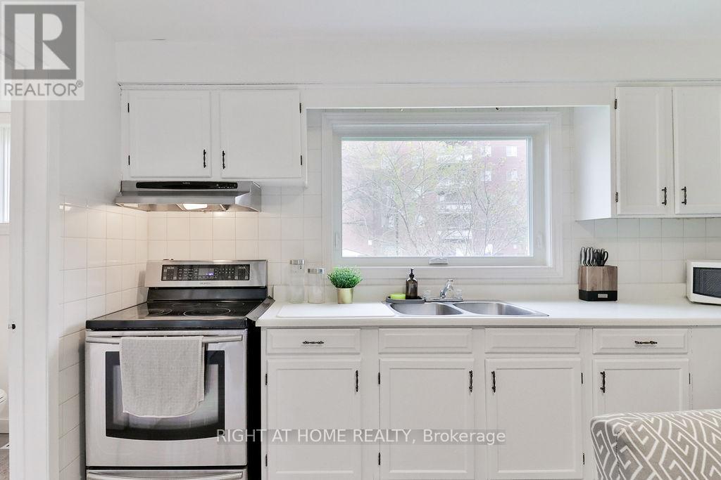 5 Prince Paul Crescent, St. Catharines, Ontario  L2N 3A8 - Photo 9 - X12693406