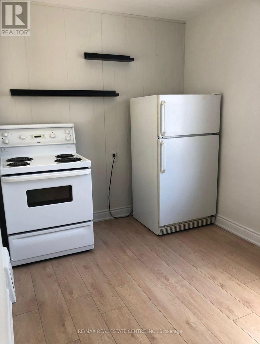 25 Hayes Avenue, Hamilton, Ontario  L8H 1M3 - Photo 6 - X12693426