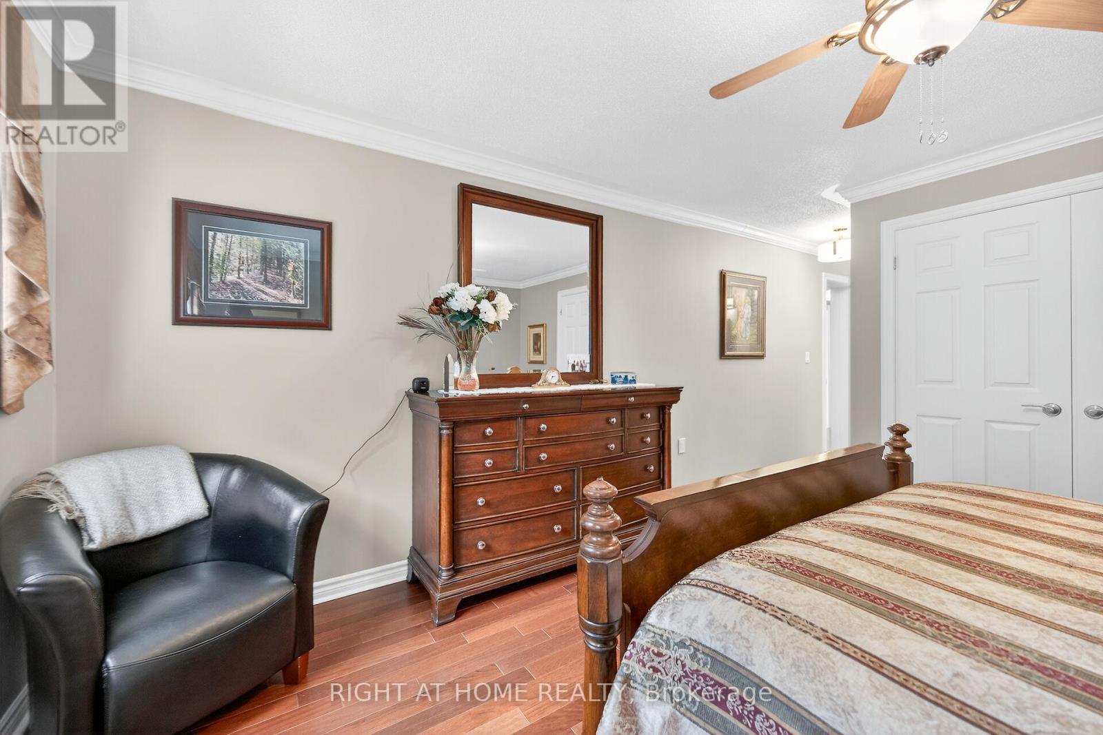 110 Kilroot Place, Hamilton, Ontario  L8B 1A5 - Photo 23 - X12693434