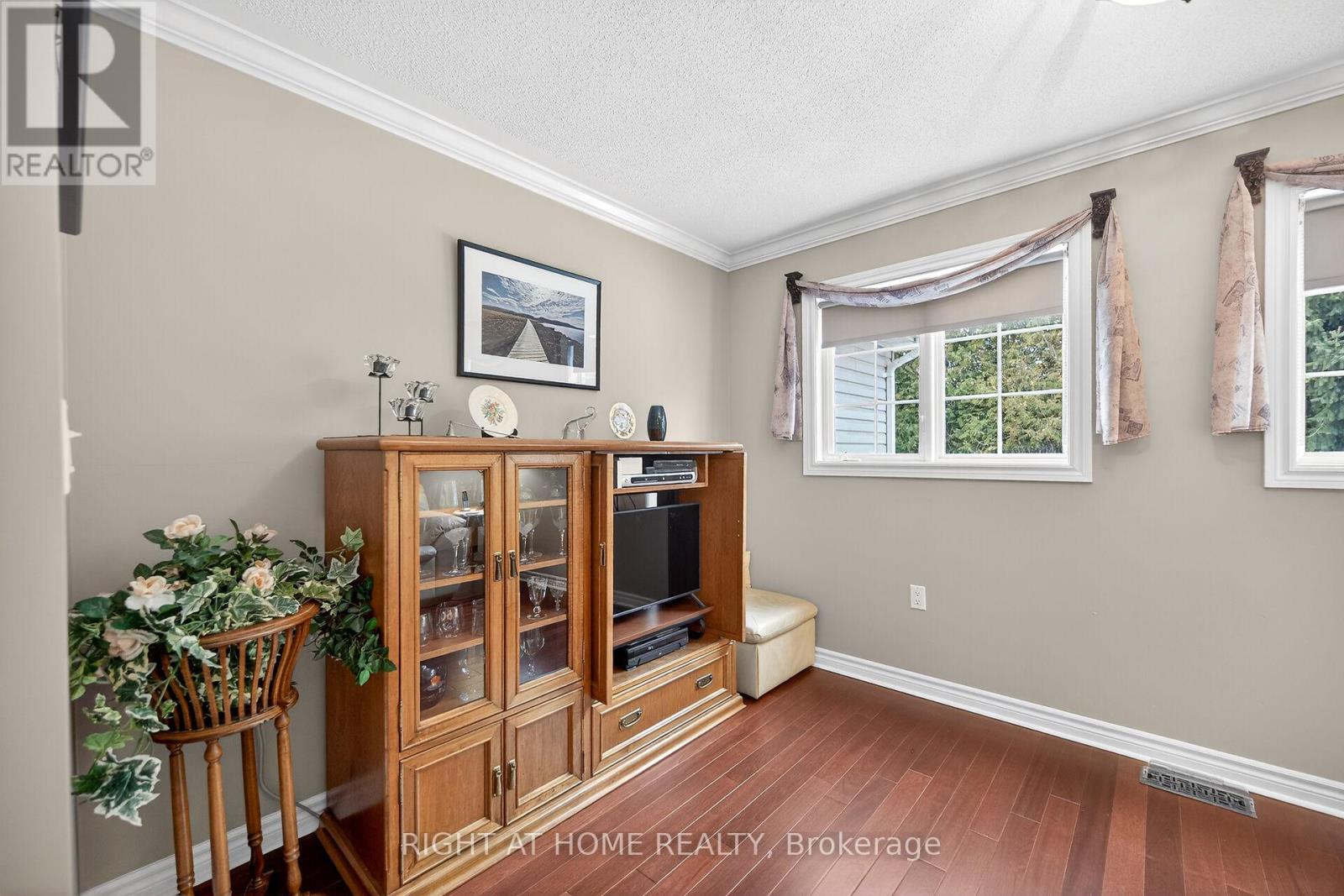 110 Kilroot Place, Hamilton, Ontario  L8B 1A5 - Photo 27 - X12693434