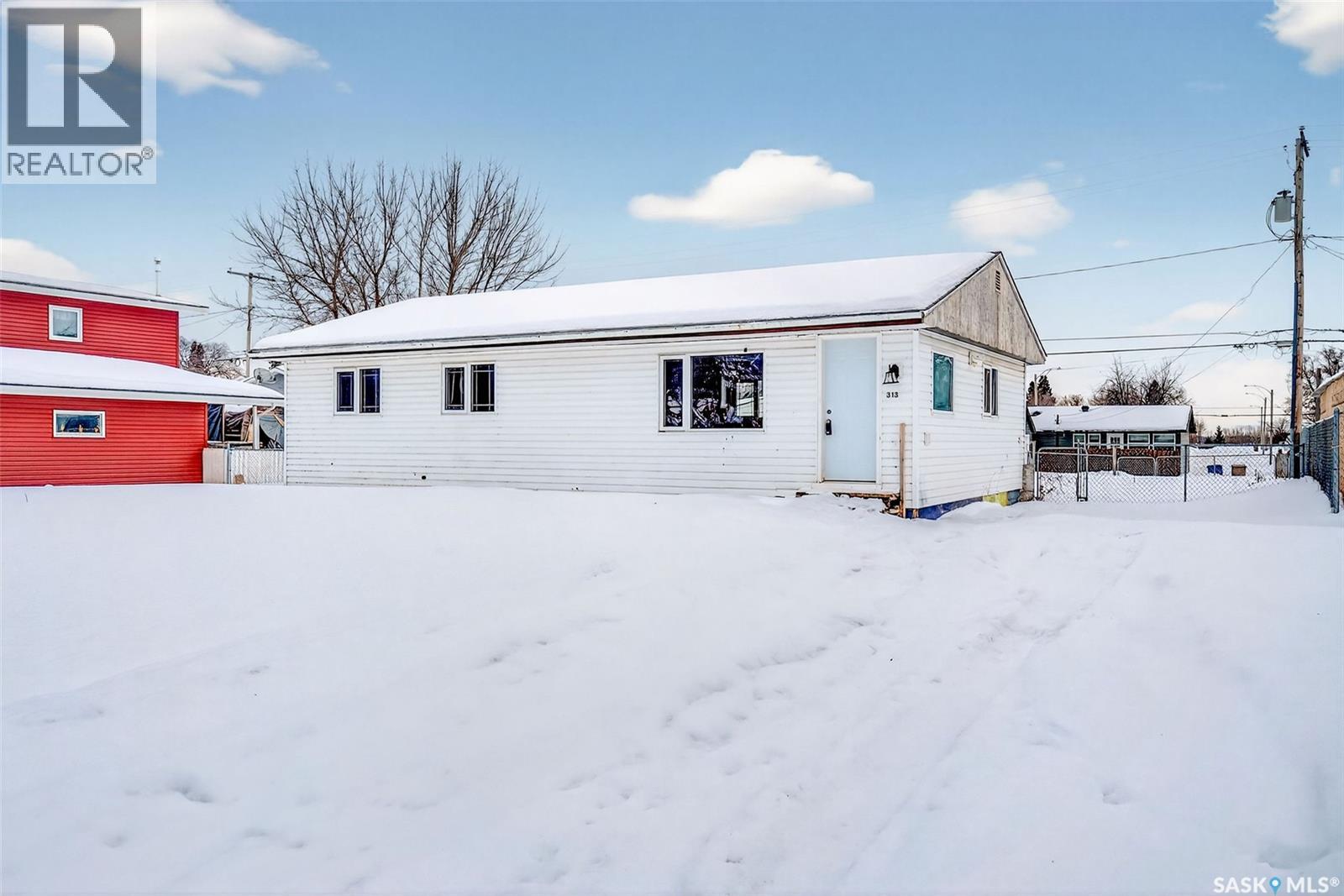 313 3rd Avenue E, Shellbrook, Saskatchewan  S0T 2E0 - Photo 1 - SK026765
